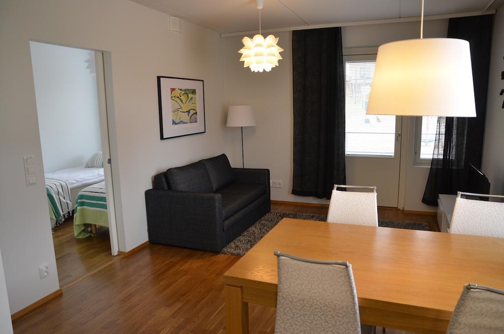 Helsinki Airport Suites Вантаа Екстериор снимка