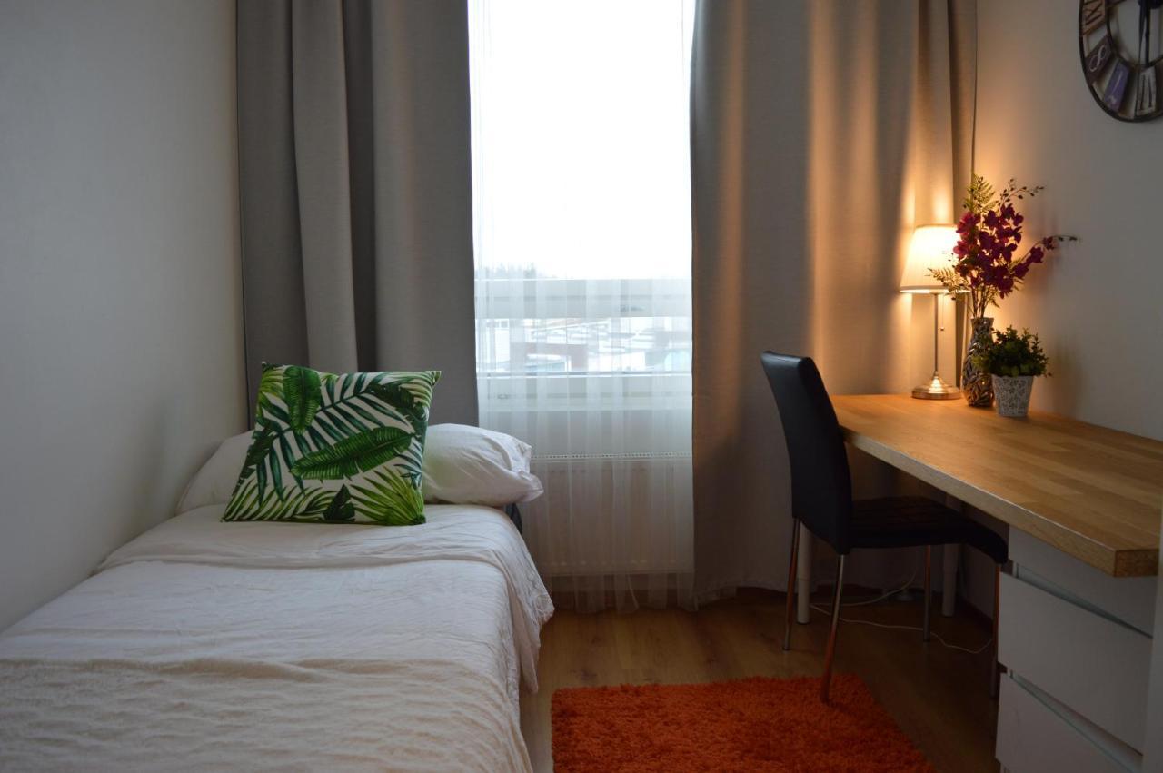 Helsinki Airport Suites Вантаа Екстериор снимка